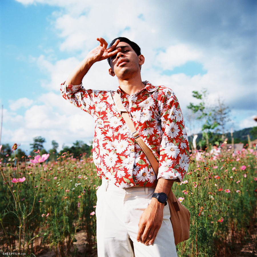 Kodak Ektar 100 120 Film (Expired 05/2025) - Main Image